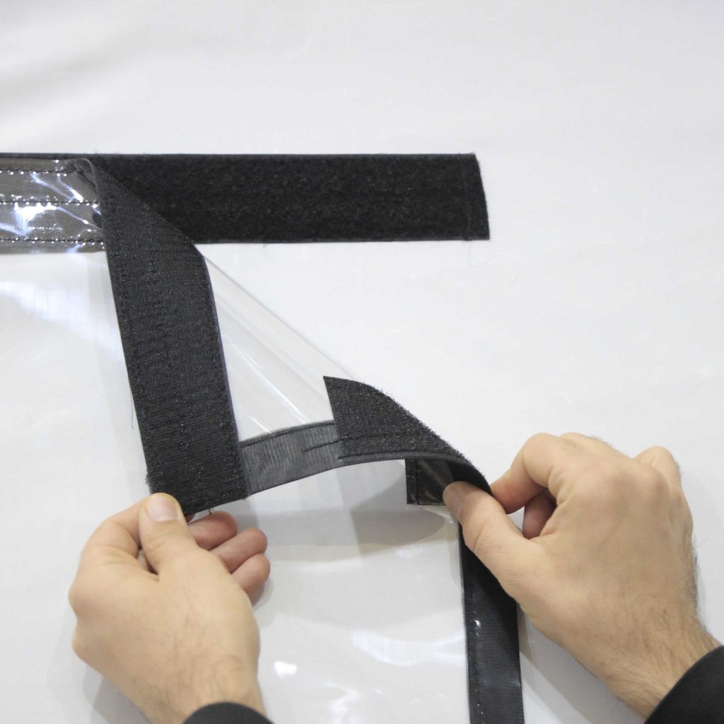 پرده مشمایی آهنربایی